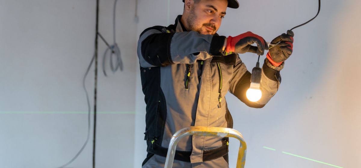 Eletricista: como divulgar seus serviços gratuitamente e conseguir clientes na região