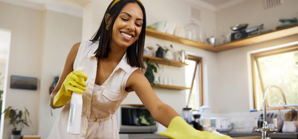 Como divulgar serviços de faxina mesmo sem experiência e conseguir os primeiros clientes