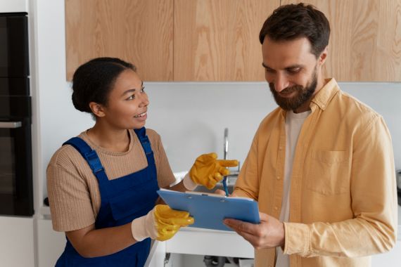 Como Avaliar o Trabalho de uma Diarista de Forma Eficiente e Justa